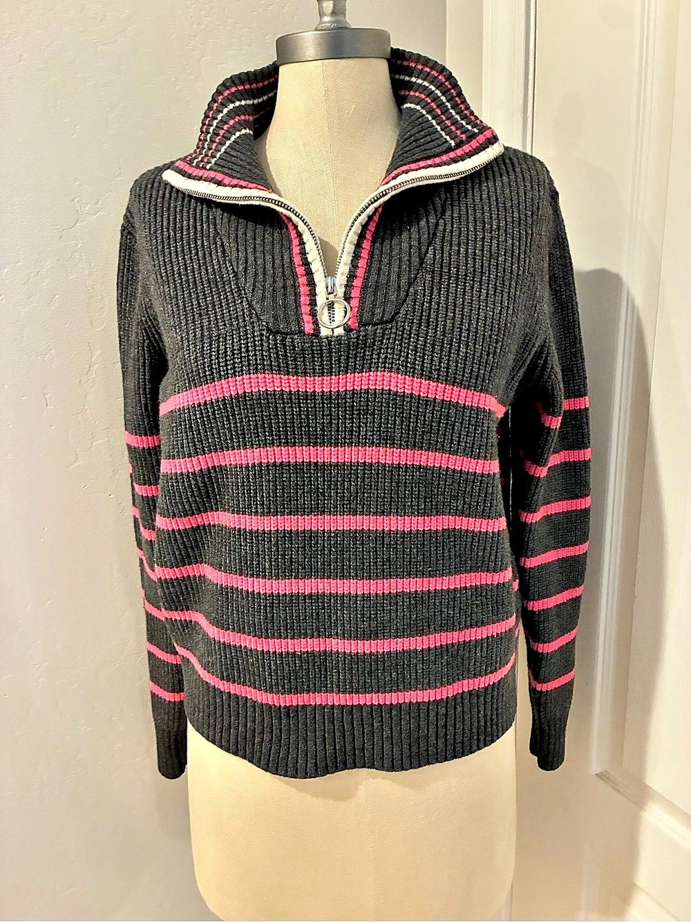 Calligraphie Gray & Pink Striped Ribbed Half-Zip Pullover Sweater size M